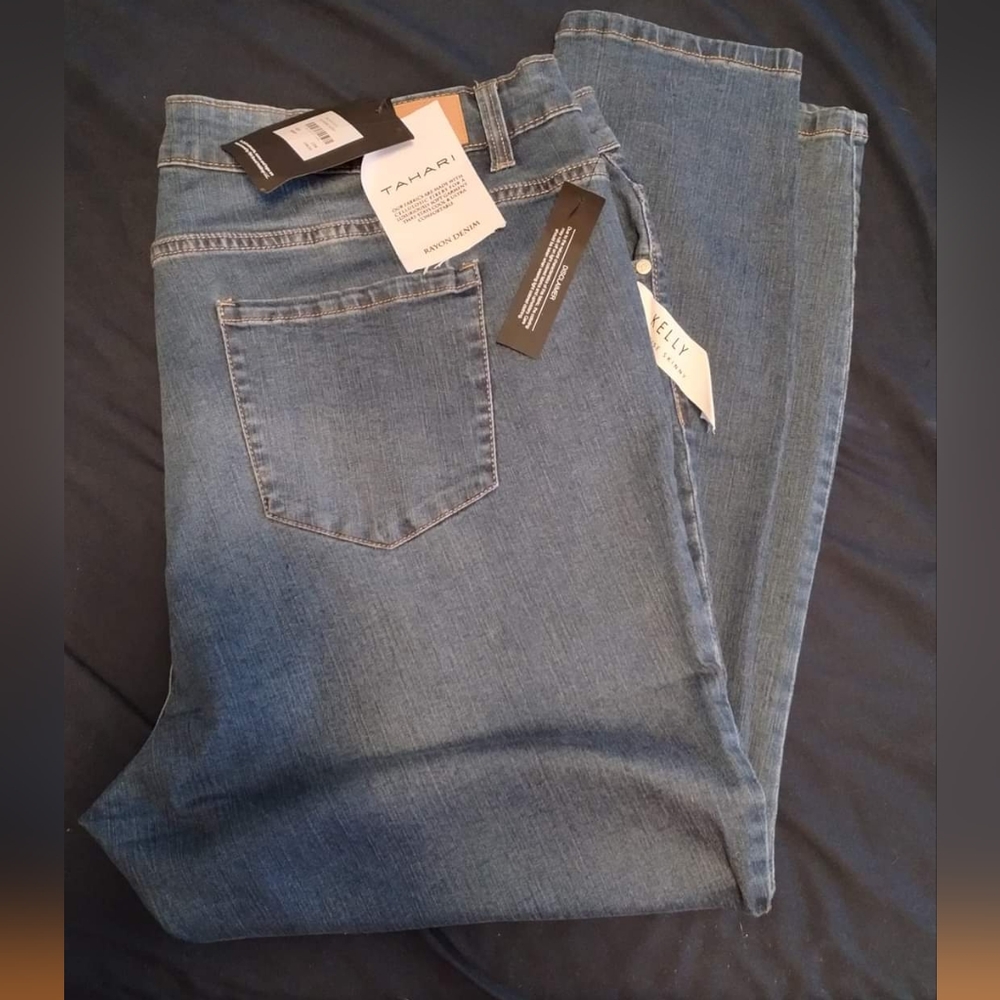 Tahari Jeans